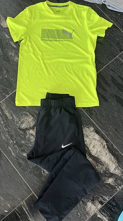 Tshirt +Leichte Sporthosen Set