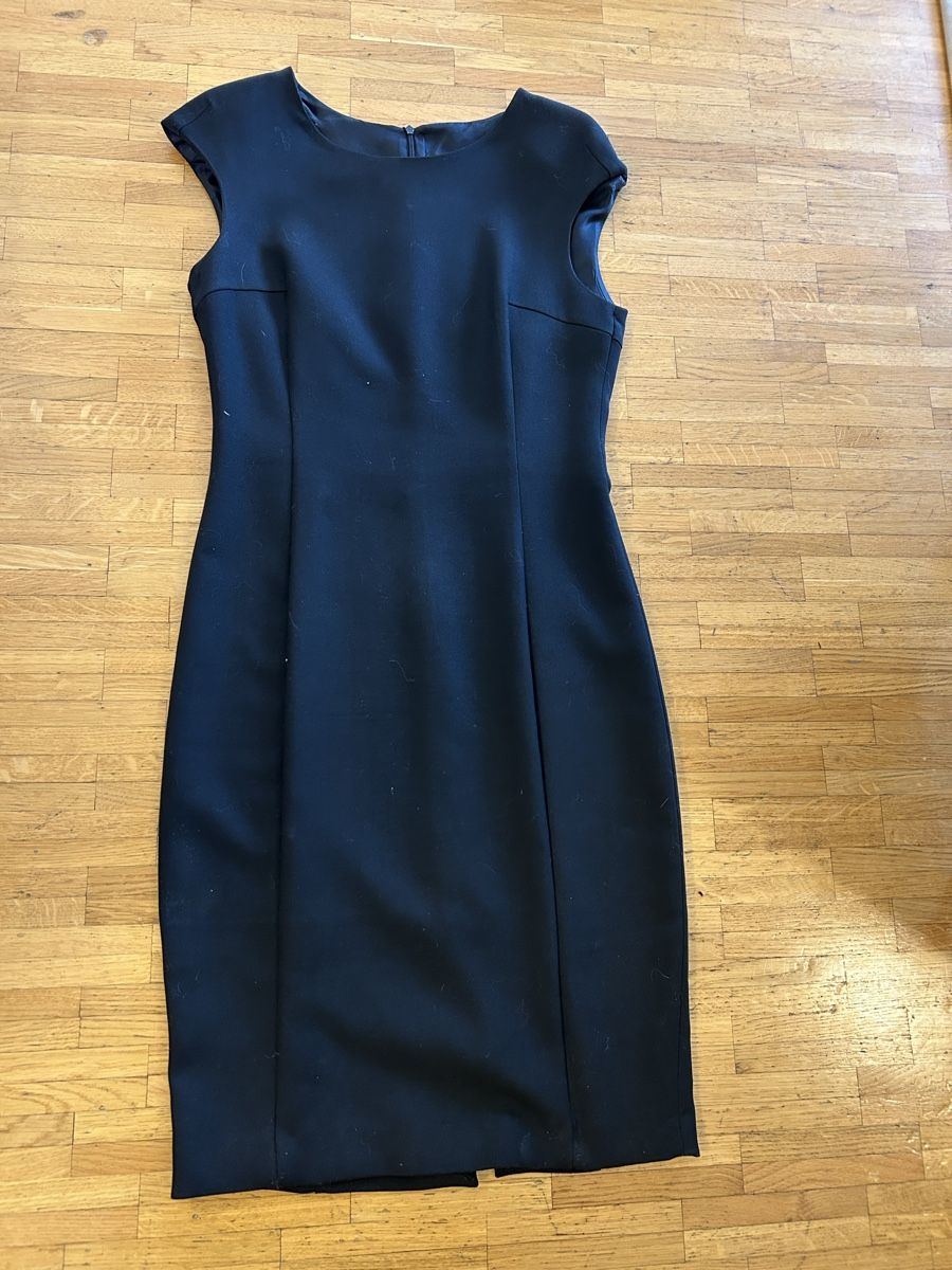 Zara Vestiti: Zara Basic, robe noire droite, taille M – Usato da Lausanne venduto da lav_5rwz