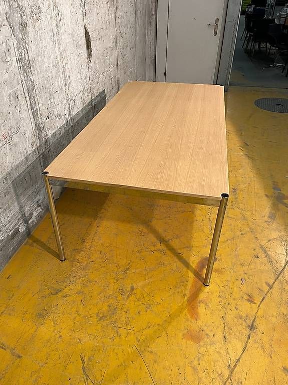 Tavoli: Tisch USM Haller, Eichenfurnier, 200 x 100 cm – Usato da Bern venduto da daskannweg 2