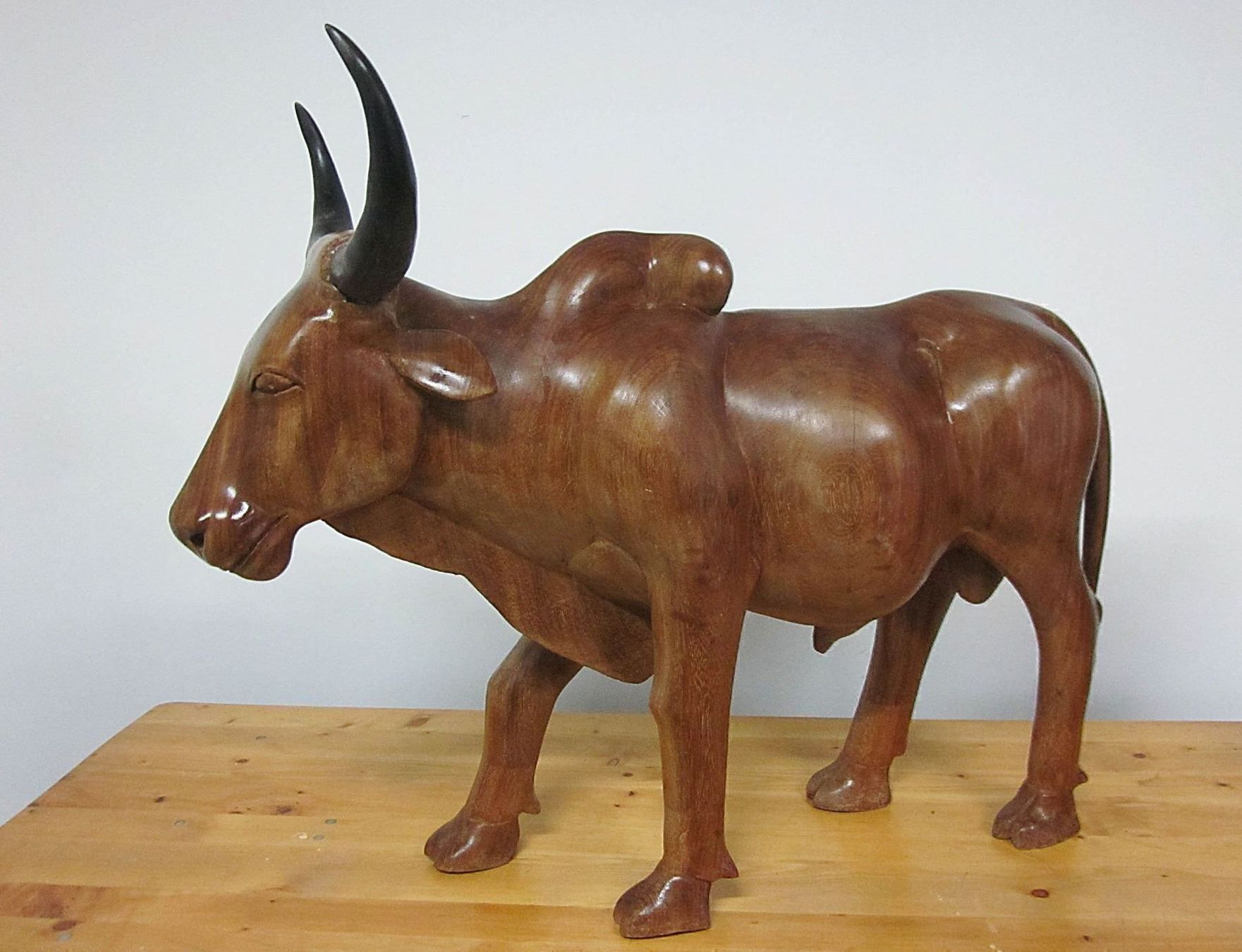 Sculture & Statue: Holz Ochse – Usato da Bäretswil venduto da robsonantik