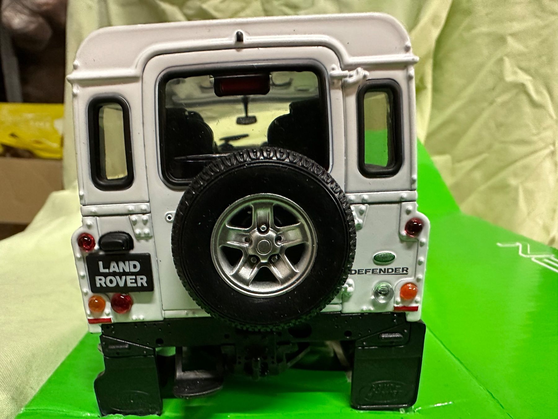 Land Rover Modellini d'auto: Land Rover defender gb 4x4 – Nuovo (secondo la descrizione) da Reinach AG venduto da rares75 2