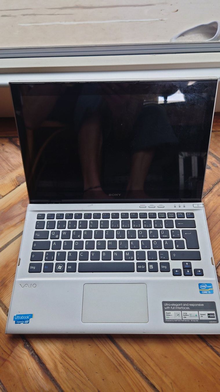 Vaio Notebook: Vaio SVT 131A11M silber – Usato da Wittenbach venduto da Aberanders