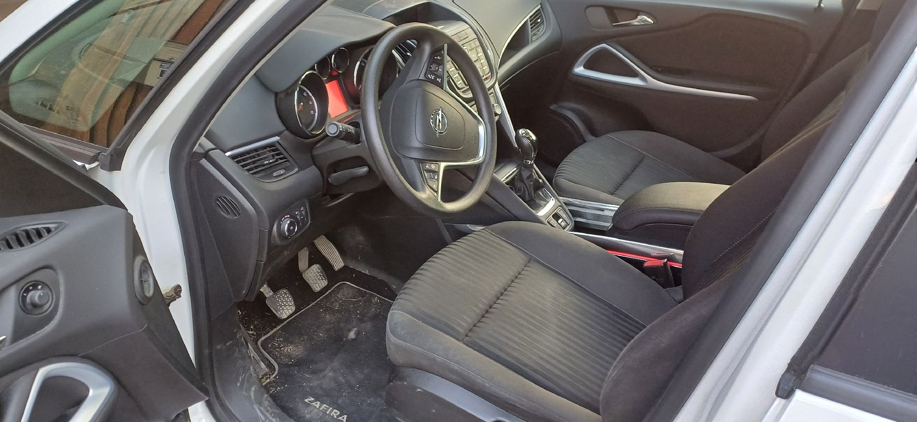 Opel Autos: opel zafira c 1.4 – D'occasion à Montfaucon par fabu21 4