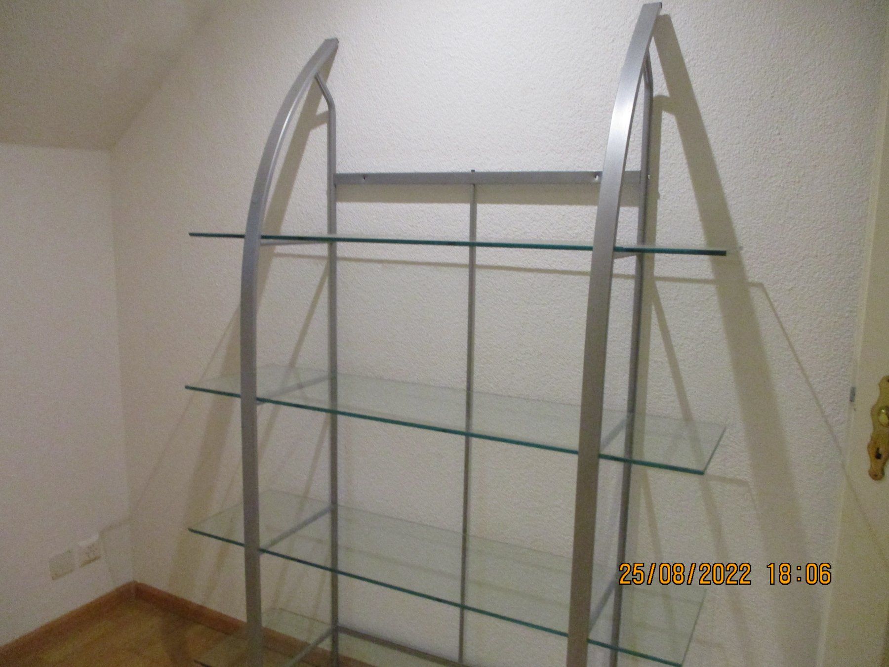 Scaffali: Gestell mit vier Glastablaren – Usato da Liestal venduto da Disc-Point 1