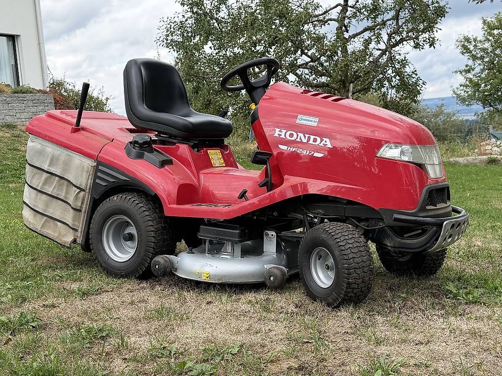 Tondeuses à gazon: Honda Aufsitzmäher  – D'occasion à Steinach par leo322 4