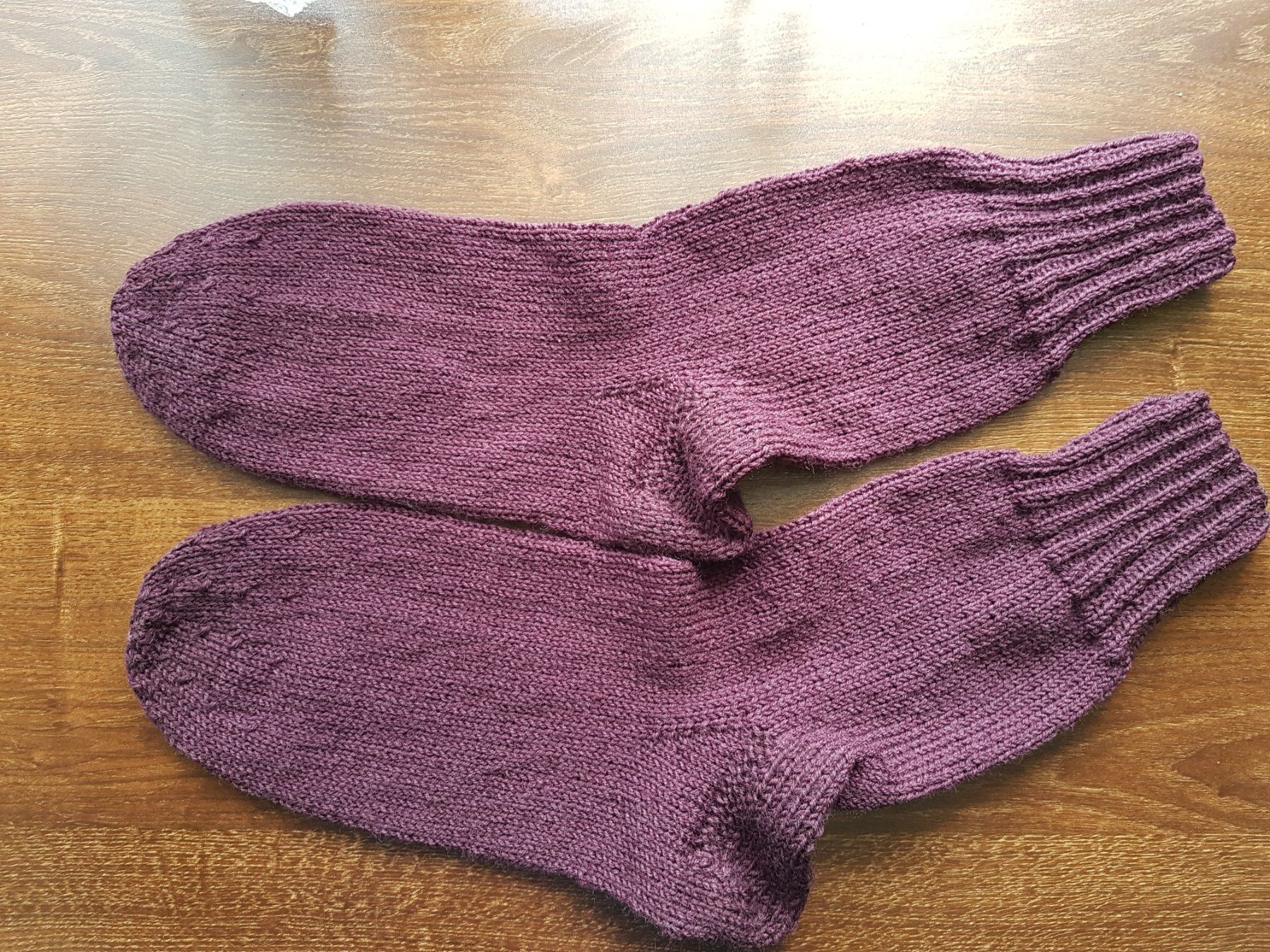 Calze: handgestrickte Socken Gr. 46/47 – Nuovo (secondo la descrizione) da Ursenbach venduto da gruenblau 3
