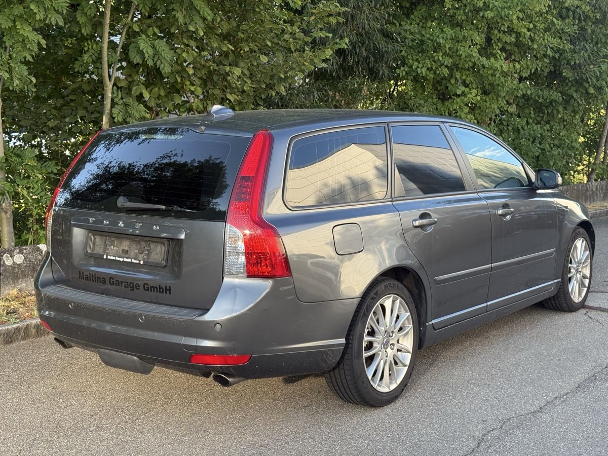 Volvo Autos: VOLVO V50 D5 – Gebraucht aus Wagen von Moha17 6