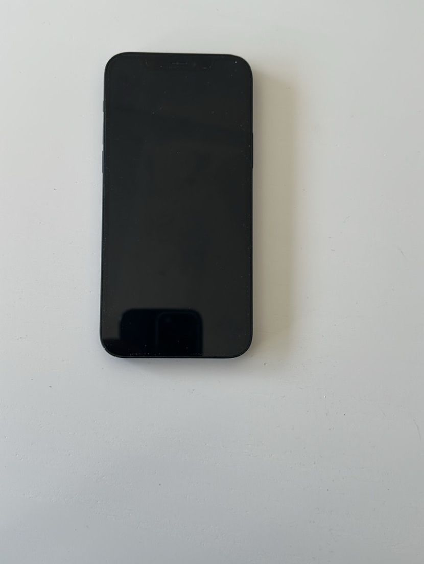 Apple Handys / Smartphones: Apple iPhone 12 64GB Weiss – Gebraucht aus St.Gallen von kaufdeinhandy