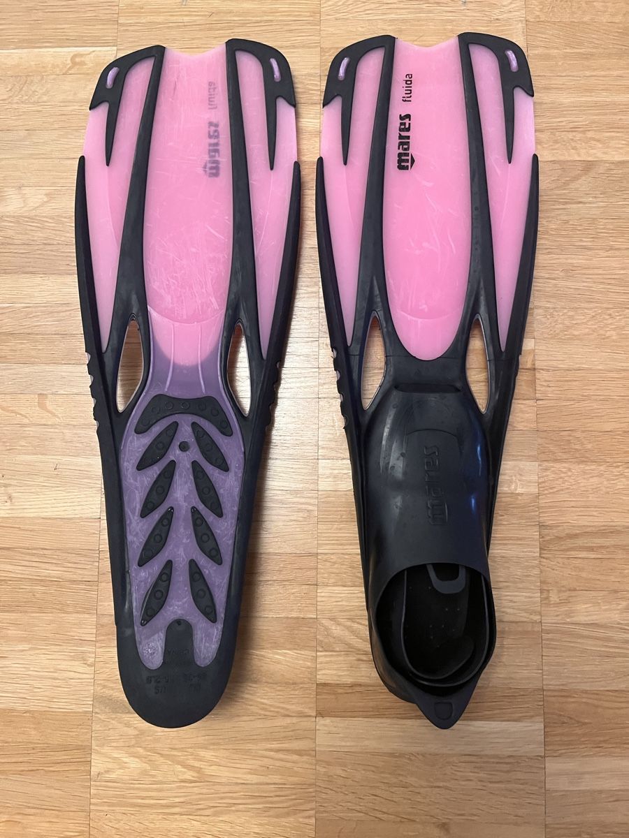 Mares Pinne, Maschere & Boccagli: Schwimmflossen pink – Usato da Rüschlikon venduto da lga_7bjj