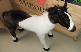 Grand cheval en peluche