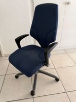 Fünf Giroflex original Bürostühle. Top. 5 Stück vorhanden.