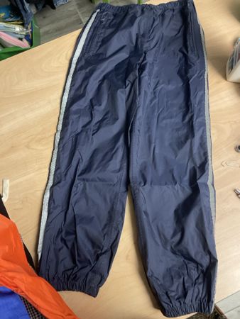 Migros Kinder Regenhose dunkelblau Gr. 128 guter Zustand