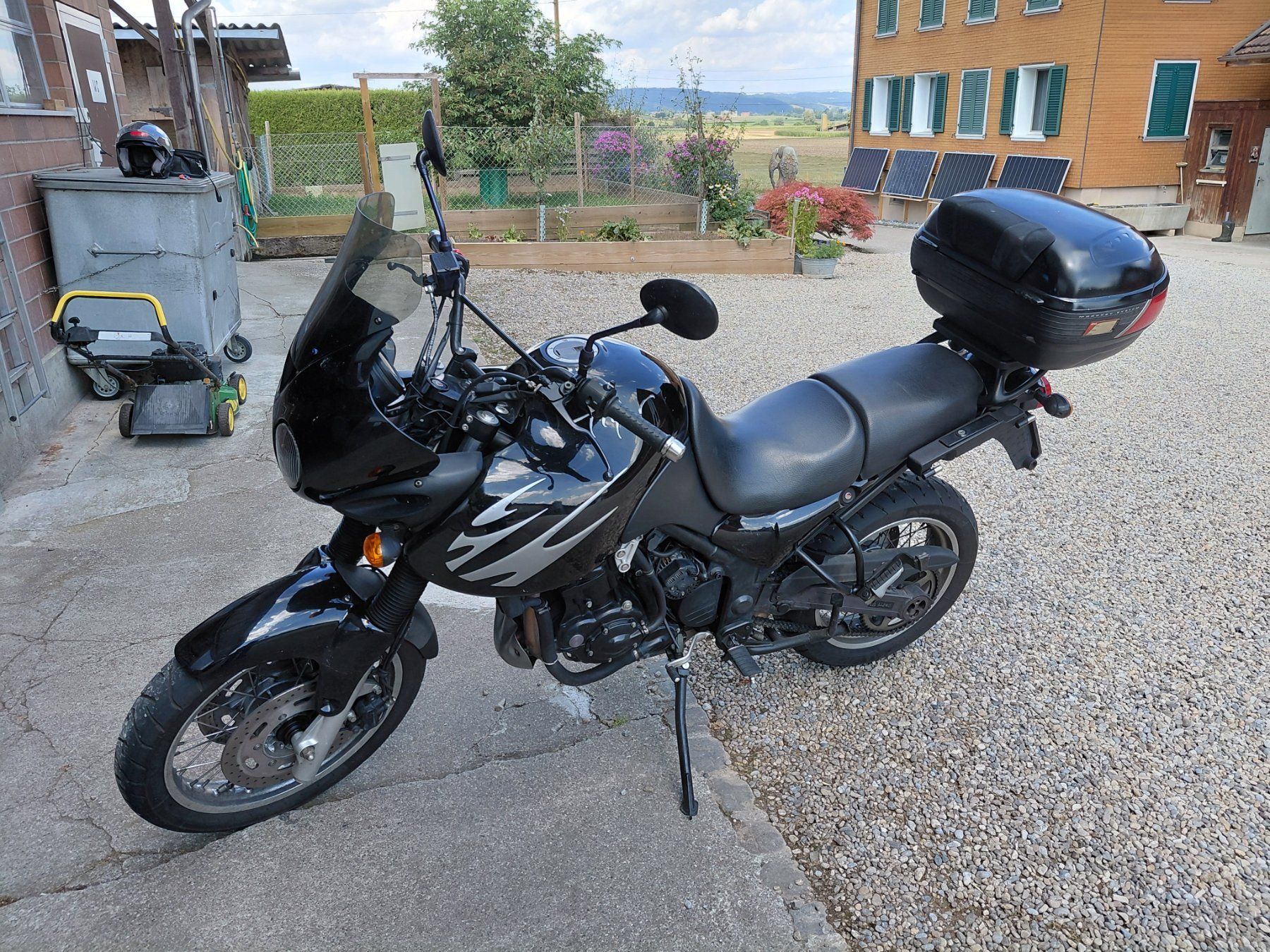 Triumph Touring: Triumph  Tiger 900 – Usato da Menznau venduto da thomho63 1