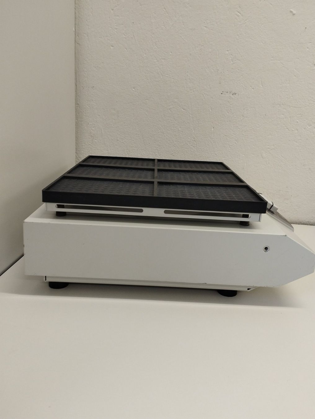 Accessori da laboratorio: Heidolph Titramax 1000 Shaker – Usato da Niederdorf venduto da LeptonAG_Labor 1