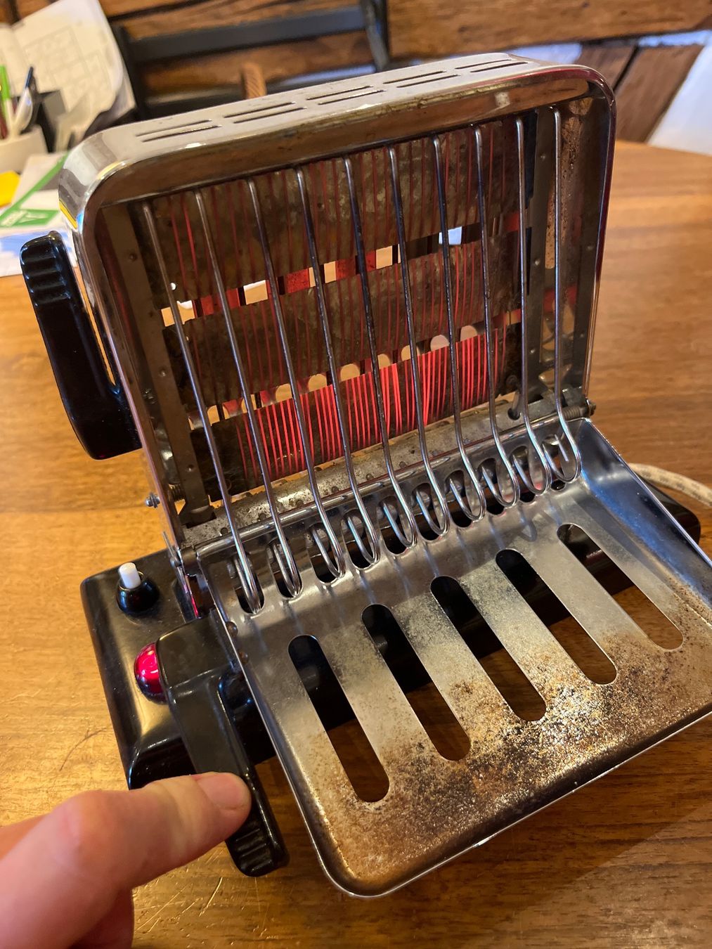 Küchengeräte: Chrom-Toaster mit Kabel – Gebraucht aus Stein am Rhein von nachtkonsument 2