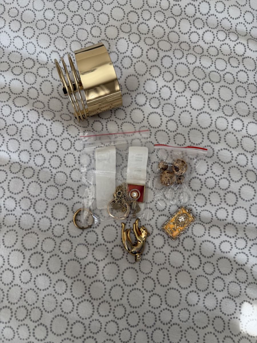 Altri gioielli: Lot de bijoux à vendre  – Usato da La Chaux-de-Fonds venduto da CGL_watches16y