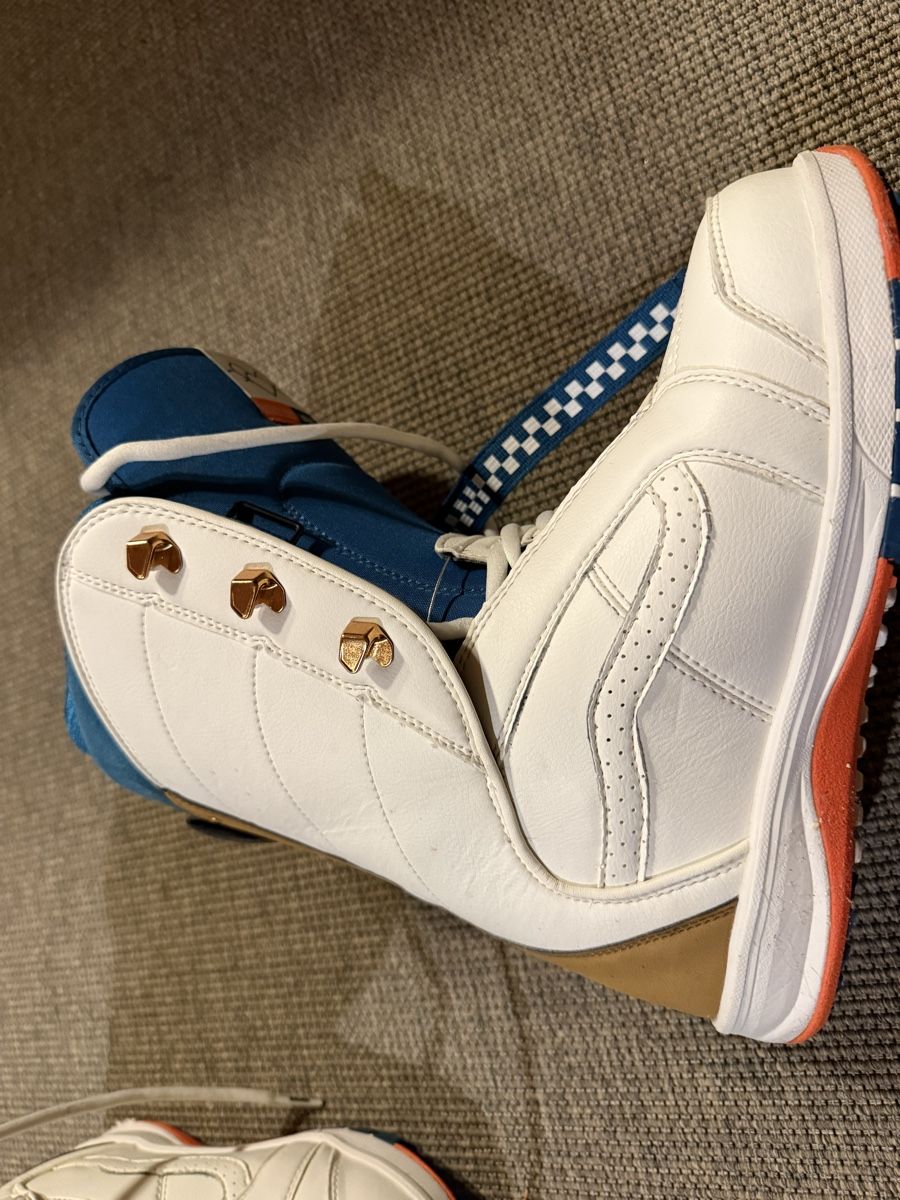 Chaussures femmes: VANS Sbowboard Boots mit Boa-Weiss grösse 39 – Neuf (Voir description) à Niederscherli par ard_nas 1