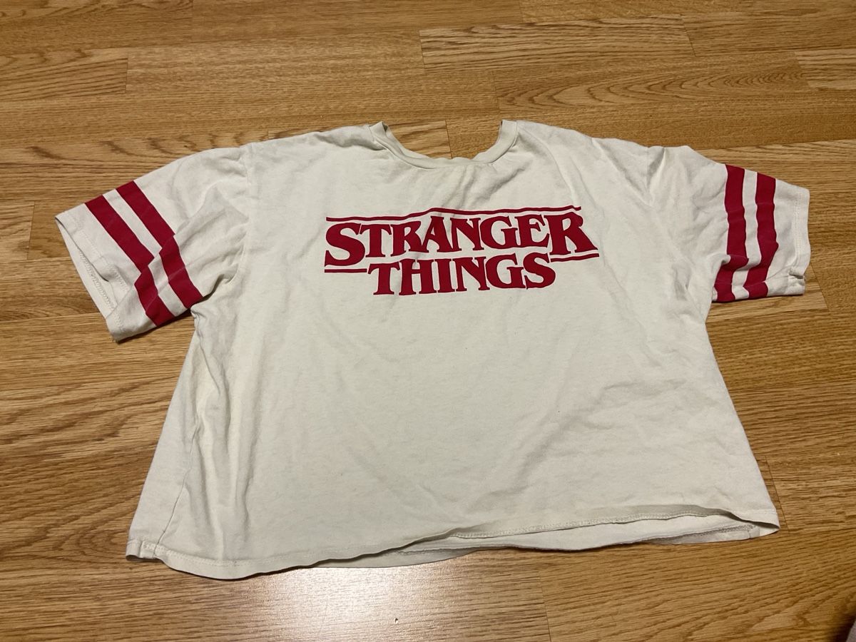 H&M T-shirts: Stranger Things T-Shirt  – D'occasion à Bern par sophia_16