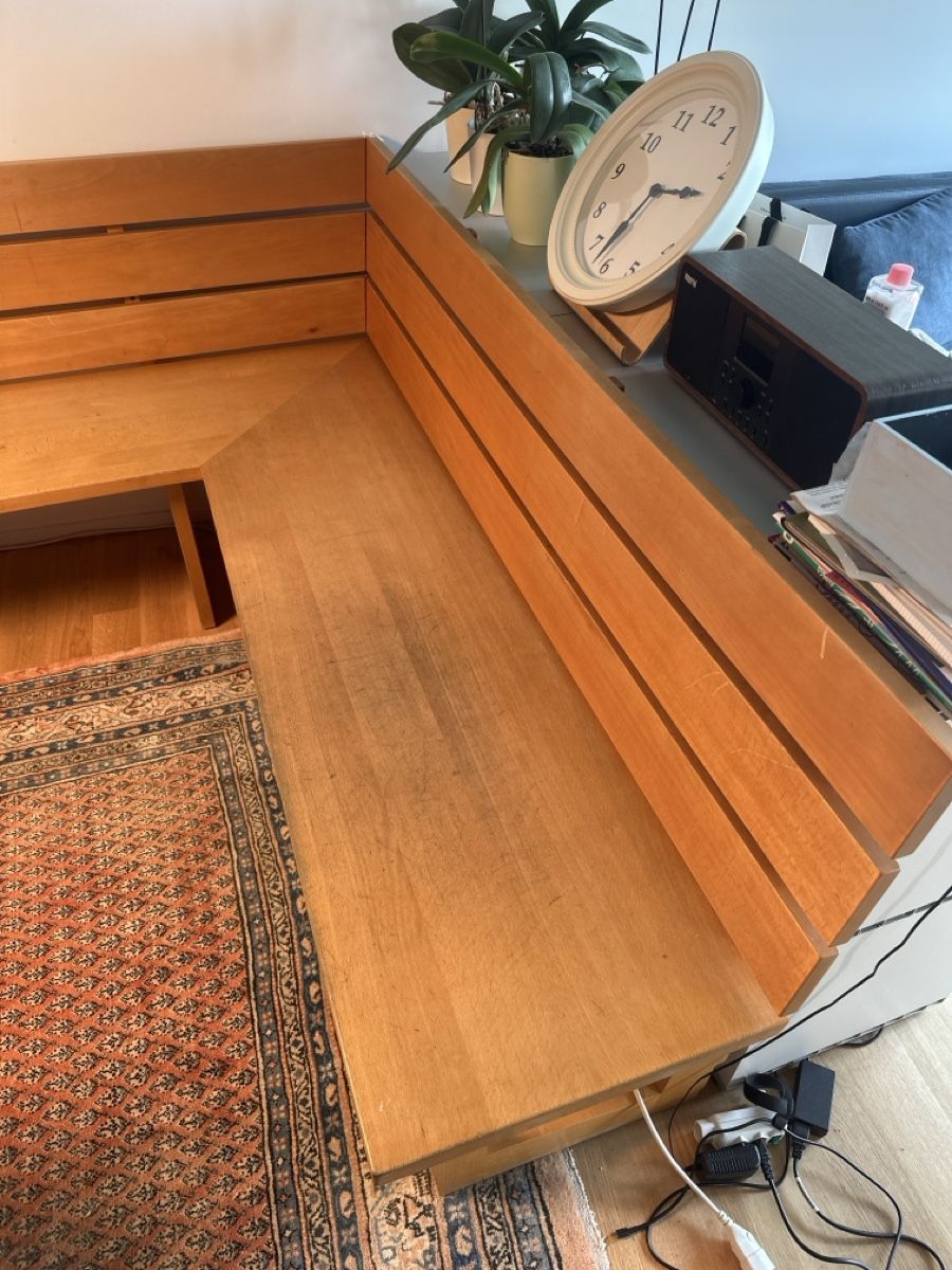 Panchine: Holz Eckbank Sitzbank, gut erhalten – Usato da Luzern venduto da s_m_6skd