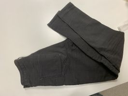 Jeans noir taille haute