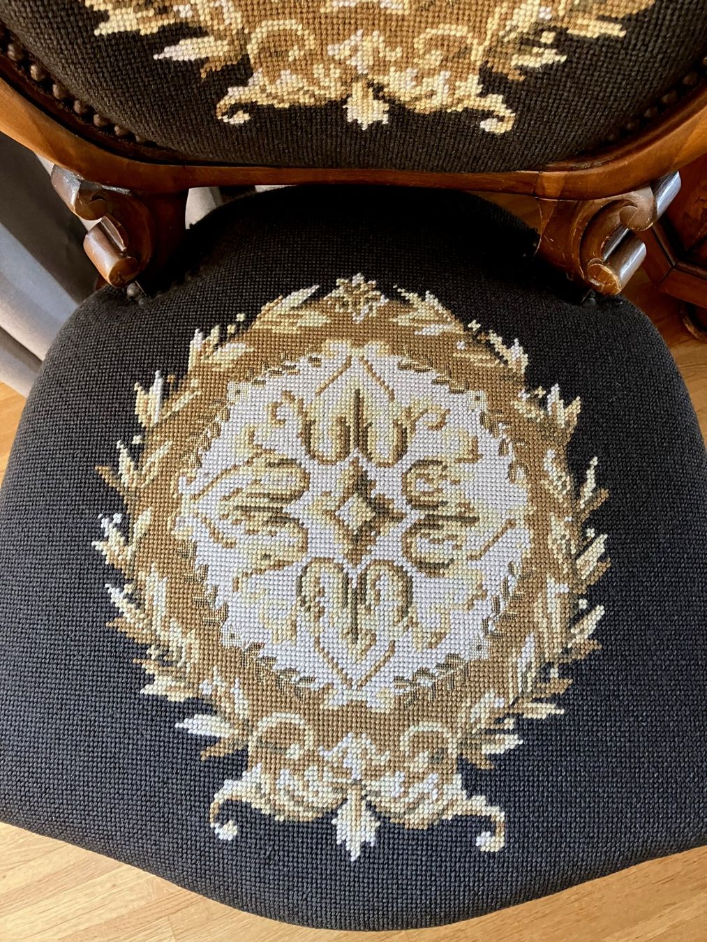 Poltrone: ANTIKER BIEDERMEIER-SESSEL mit Gobelin überzogen – Usato da Wil SG venduto da Mutzi02 3