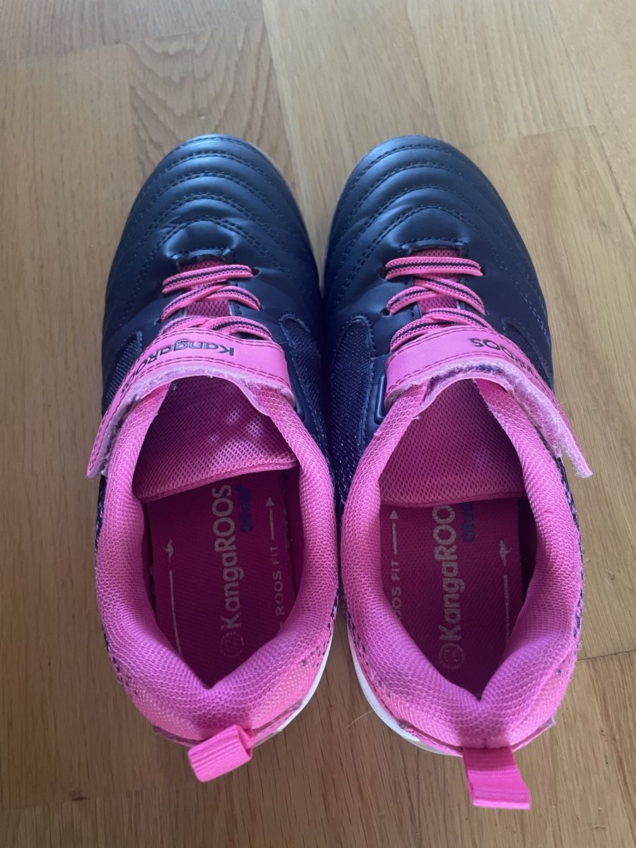 Scarpe per ragazze: Kangaroos Gr.33 Hallenschuhe – Usato da Murten venduto da bobby99777744 1