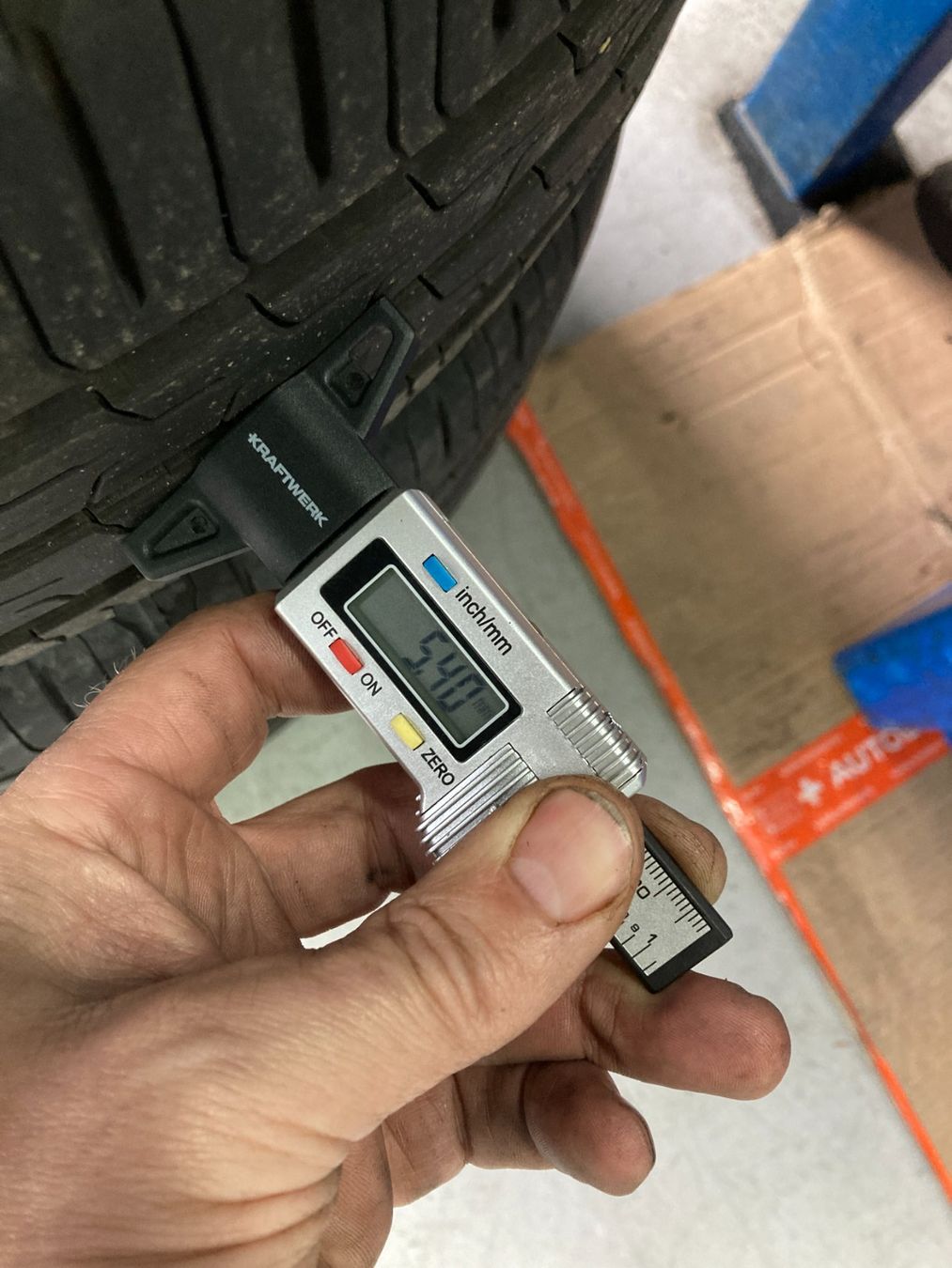 Continental Pneus & Kompletträder: 195/60R15 Sommerpneu Continental – Gebraucht aus Cham von WB2223 6