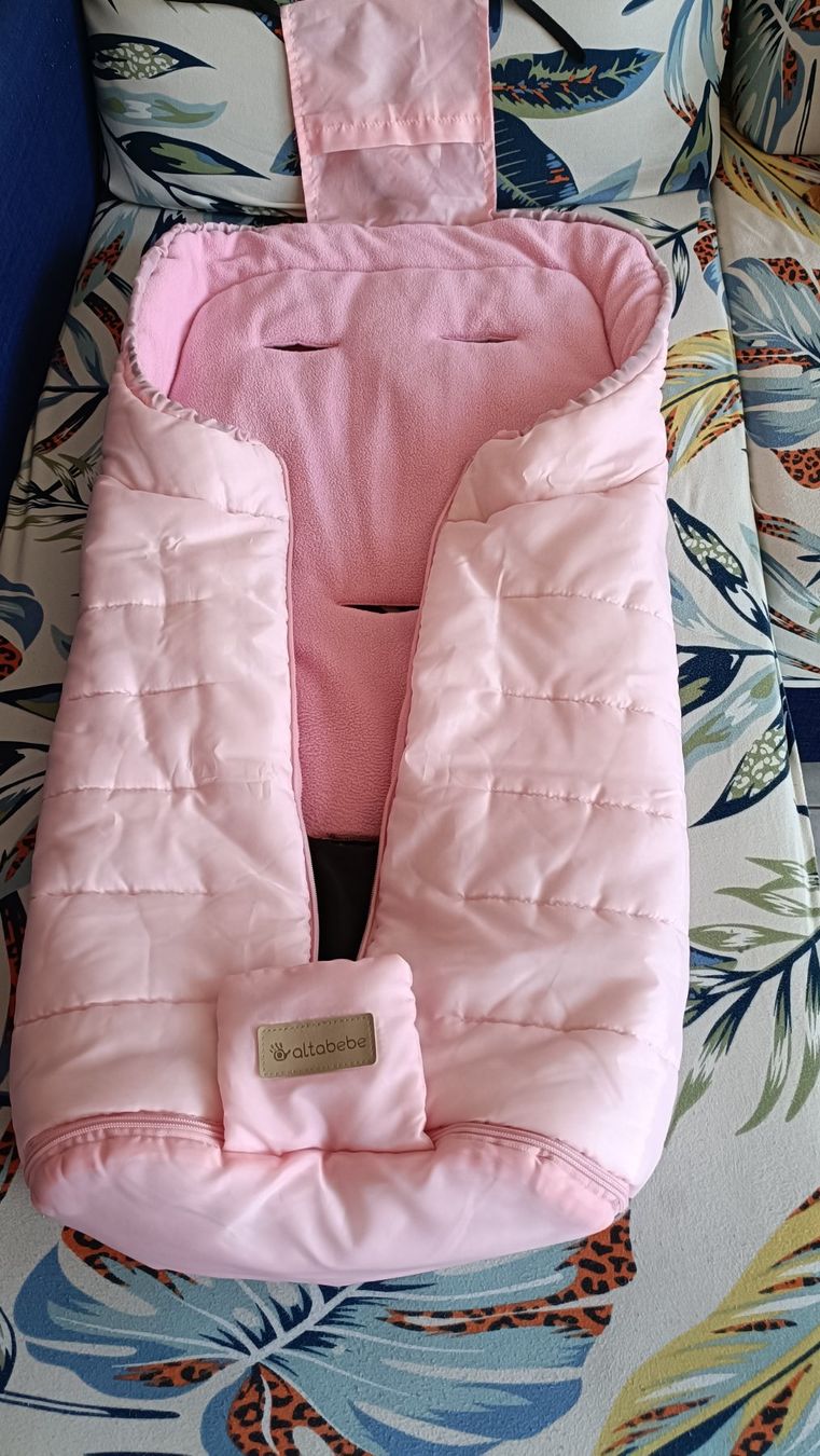 Sacs de couchage: Altabebe Winterfußsack Kinderwagen Active – Neuf (Voir description) à Ruswil par kax_57k2 1