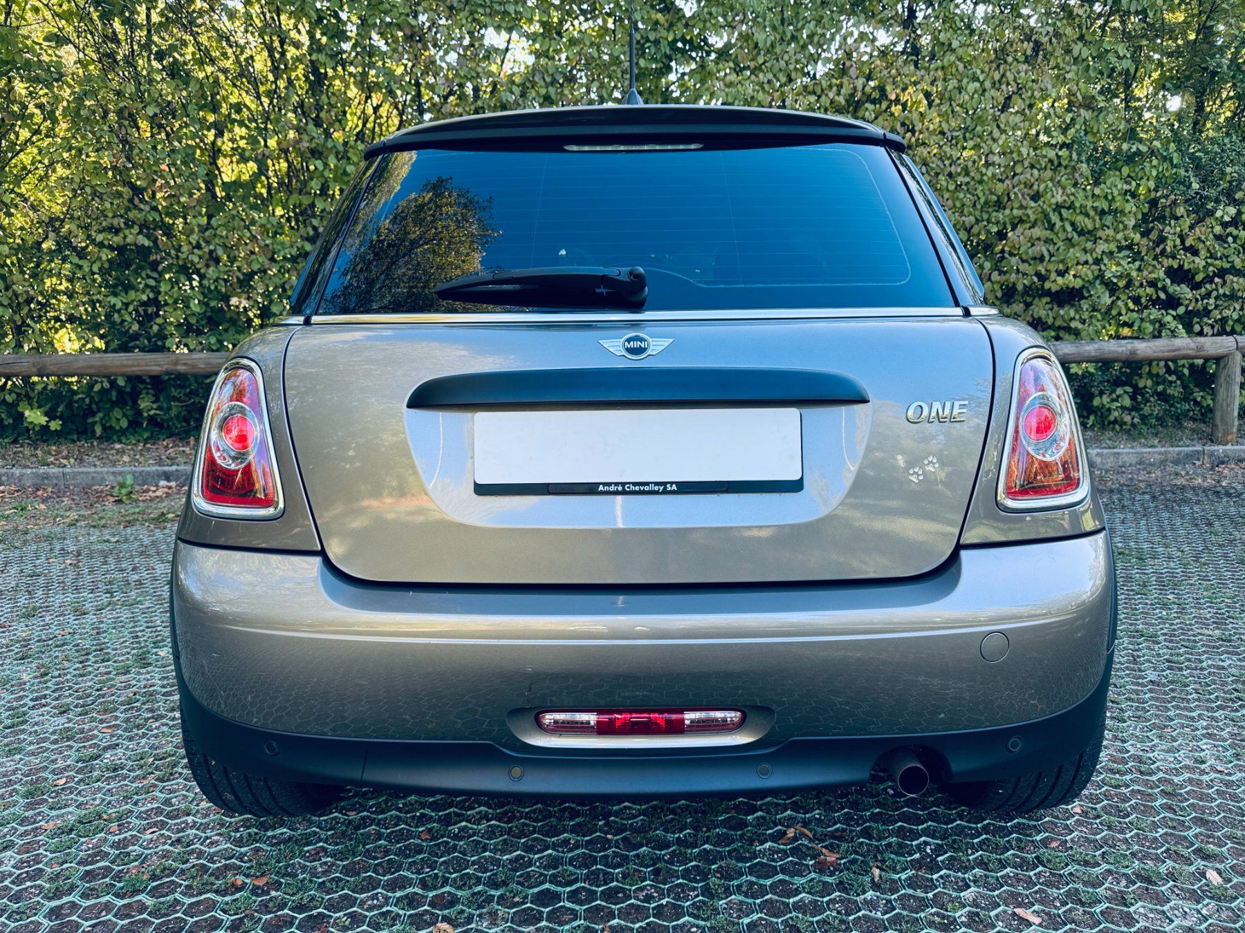Mini Autos: MINI One R56 – D'occasion à Onex par Las_tjf9 3