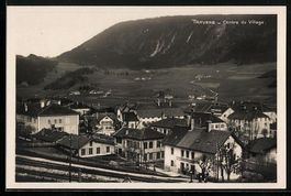 AK Travers, Centre du Village