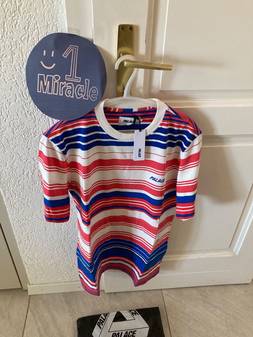 Palace T-shirt: T-Shirt PALACE - M – Nuovo e nell'imballaggio originale da Denges venduto da esi_qf9x 1