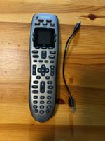 Harmony 650 Fernbedienung mit Kabel guter Zustand