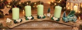 Adventskranz Treibholz mit vier Kerzen in gruen