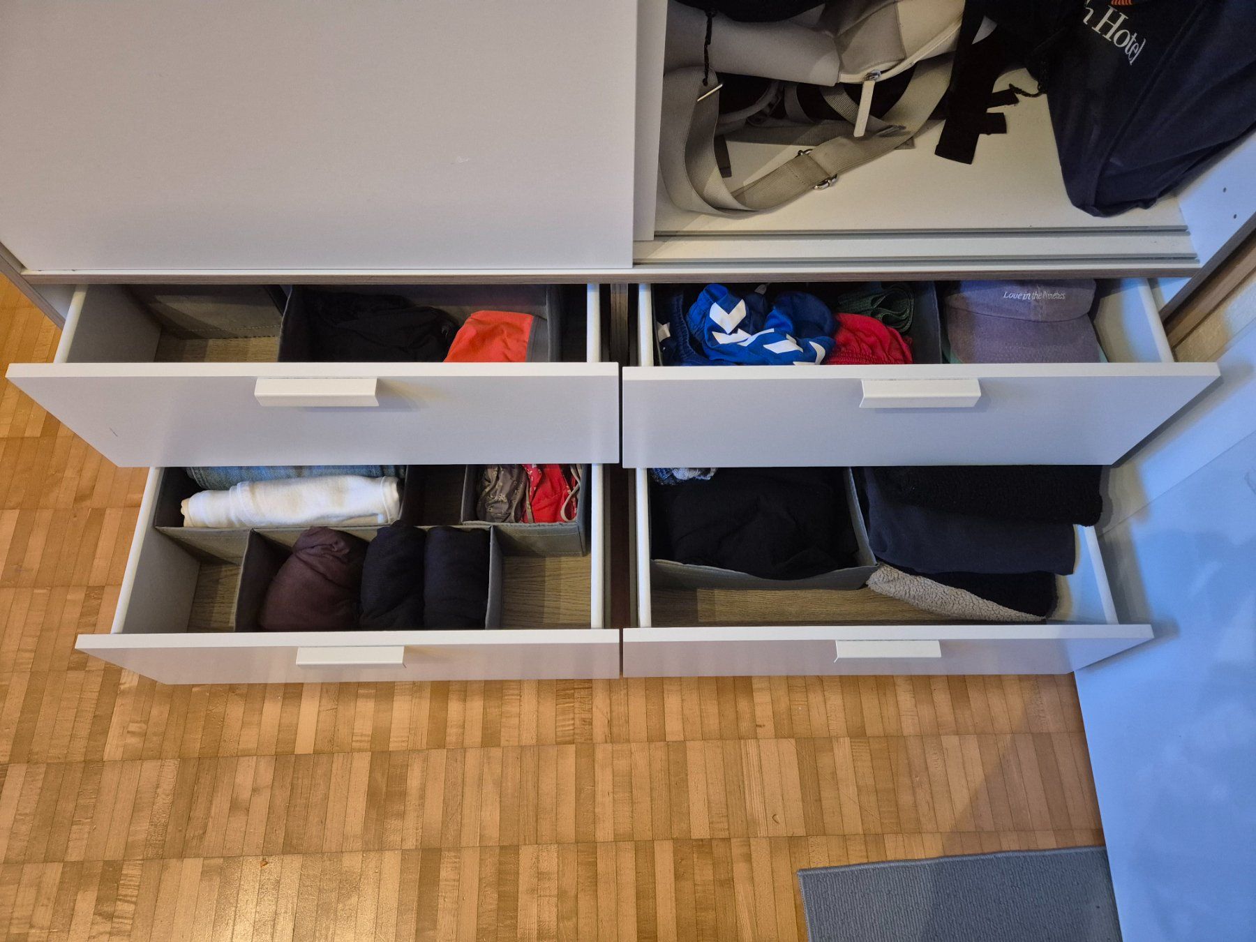 Ikea Armadi: Kleiderschrank Trysil Ikea – Usato da Brütten venduto da nad_jja12 3