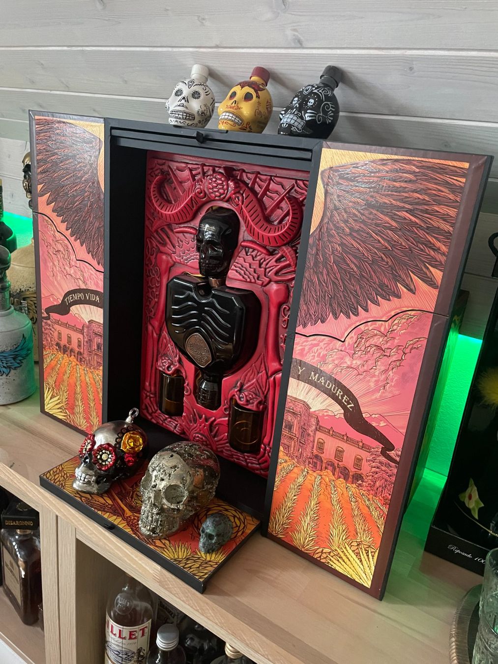 Bevande alcoliche: Patron X Guillermo Del Toro Tequila – Nuovo e nell'imballaggio originale da Niederteufen venduto da JoeChino80