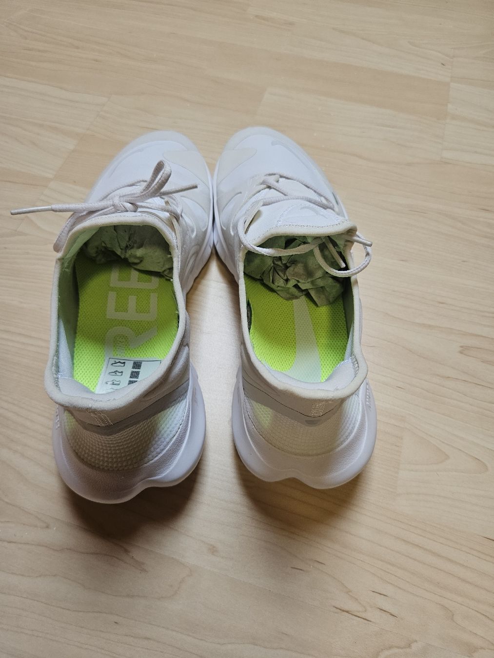 Nike Scarpe da uomo: nike free run 5.0 – Nuovo e nell'imballaggio originale da Onnens FR venduto da YNM90 2