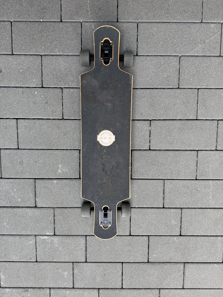 Skateboards: Longboard Long island – Usato da Meggen venduto da m.luzern 1