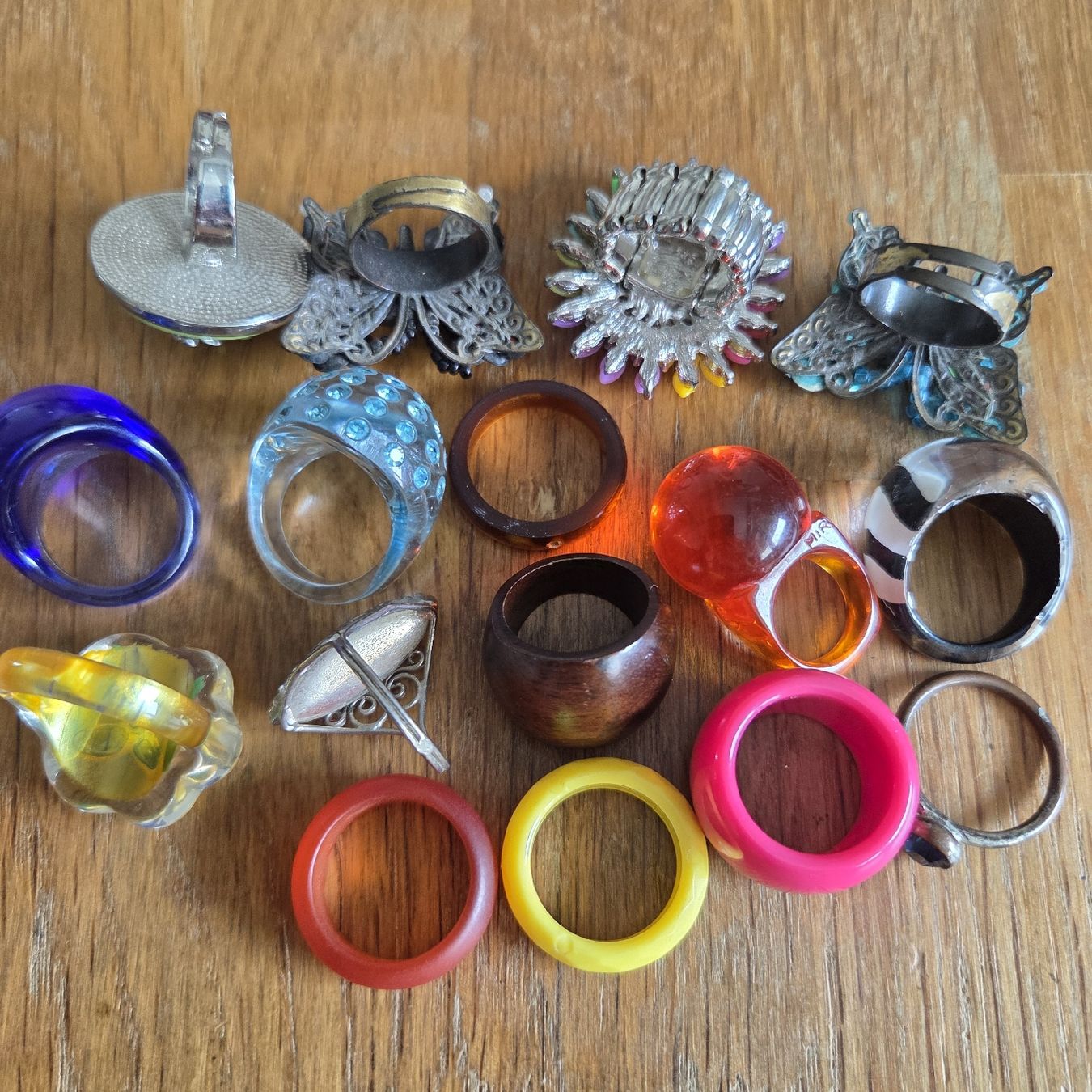 Autres bijoux: 16 Tolle Ringe – D'occasion à Stans par Ducati16 2