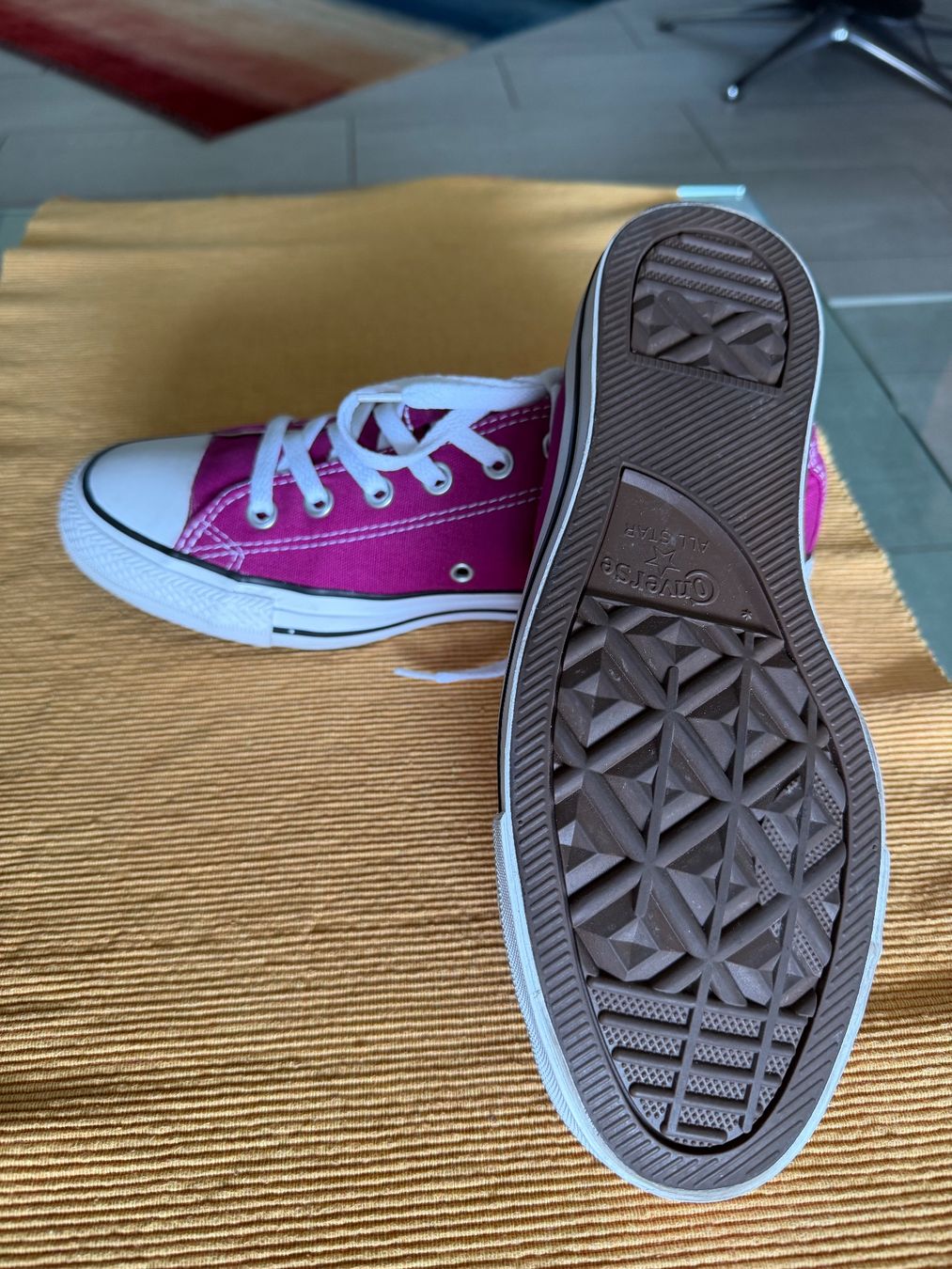 Converse Chaussures hommes: Converse AllStar Sneaker Chucks – Neuf (Voir description) à Therwil par romabu 1