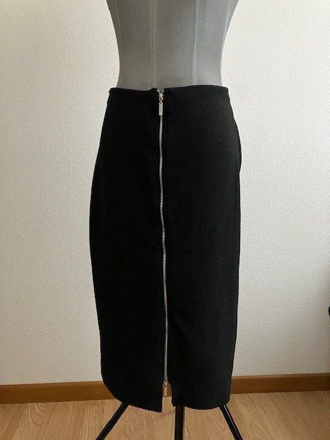 Shein Gonne: Jupe crayon noire classique avec fermeture éclair taille L – Usato da Marin-Epagnier venduto da rchouchouu