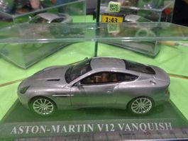 Aston Martin V12 Vanquish 1/43 (mit Box) IXO (Box002)