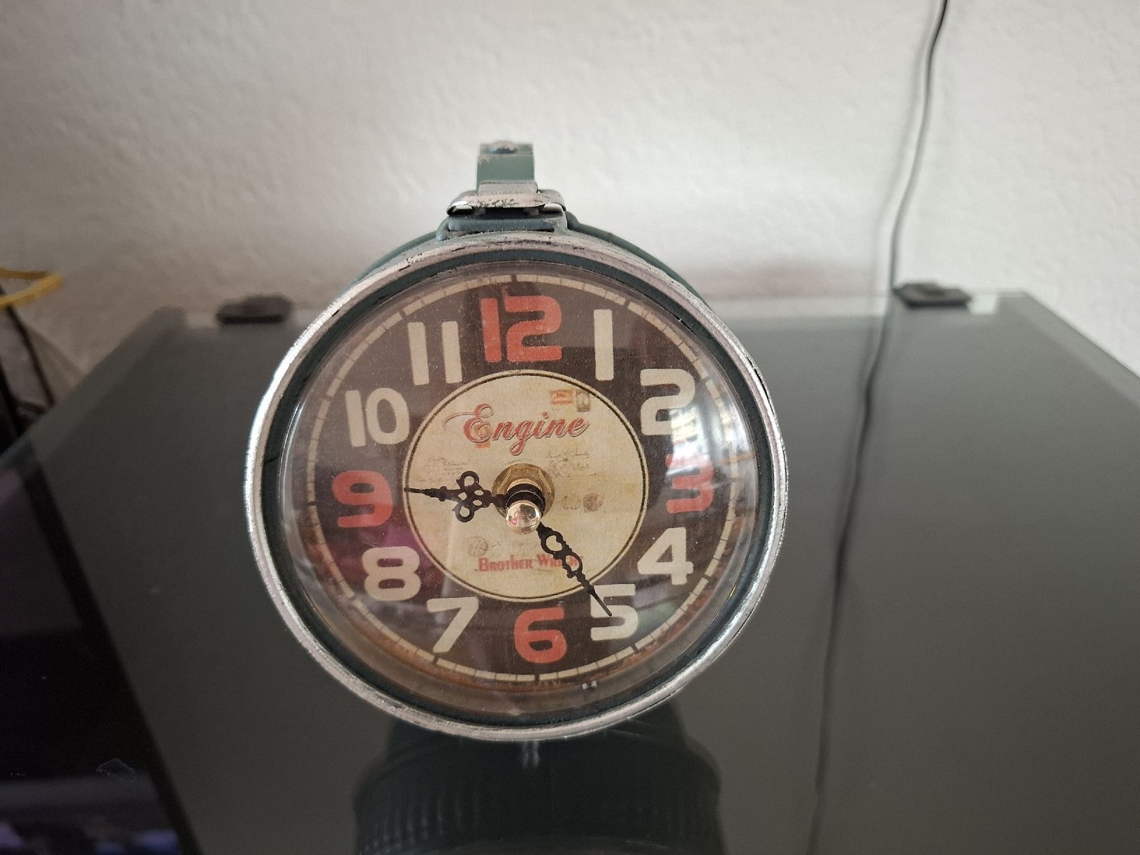 Alle Dekorationen: Horloge de table de style post-apocalypse – Gebraucht aus Moutier von Carambaaa 2