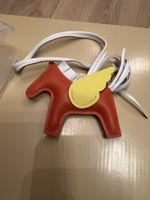 Oranger Pferdchen-Charm mit Flügel, ungebraucht! Top