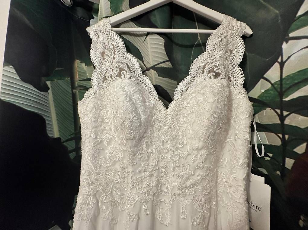 Vestiti: Brautkleid  – Usato da Arbon venduto da ine_5dhs