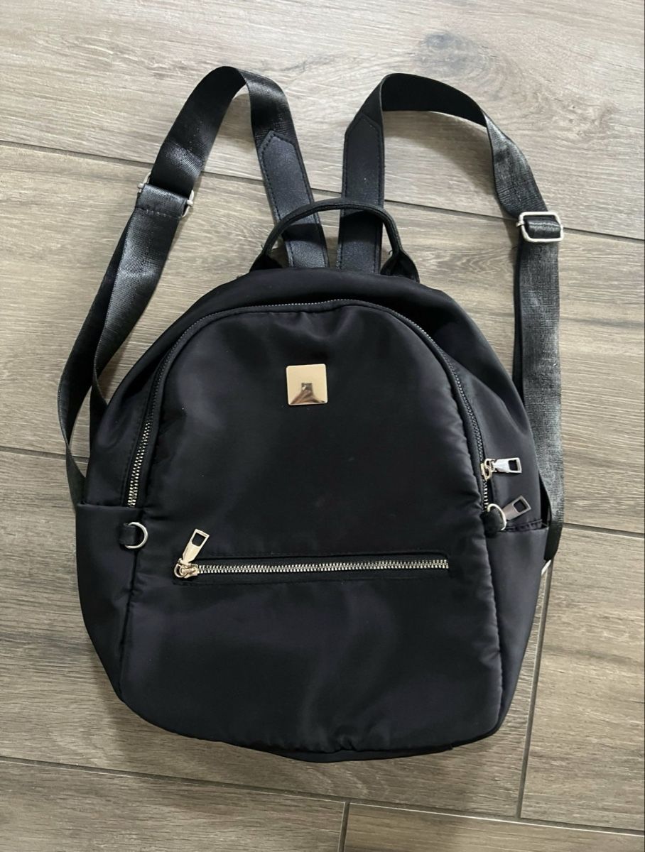 Sacs à dos: Schwarzer Rucksack  – Neuf (Voir description) à Dübendorf par ali_g7p8