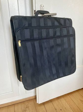 Reisetasche für Kleider und Anzüge  von Stratic