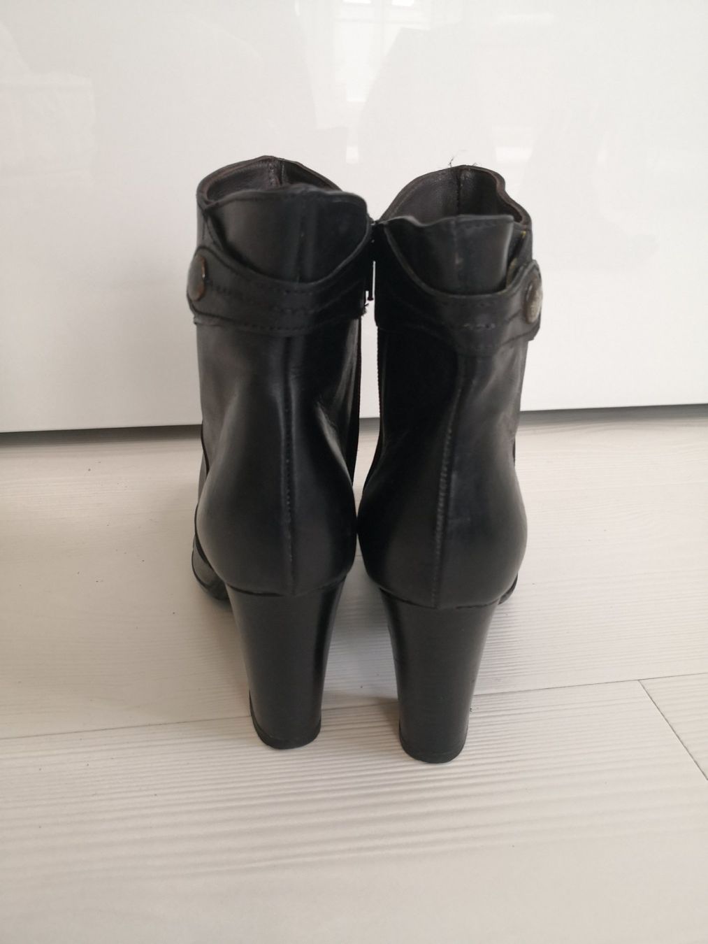 Scarpe da donna: 🤩PASITO LEDER-STIEFEL, SCHWARZ – Usato da Olten venduto da Naja-Twins-Twins 7
