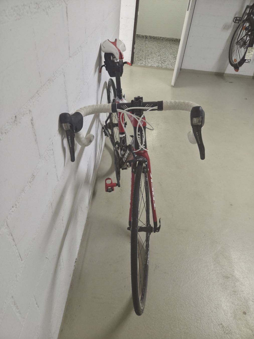 Trek Vélos: Trek Madone Three – D'occasion à Engelburg par foxrider14 2