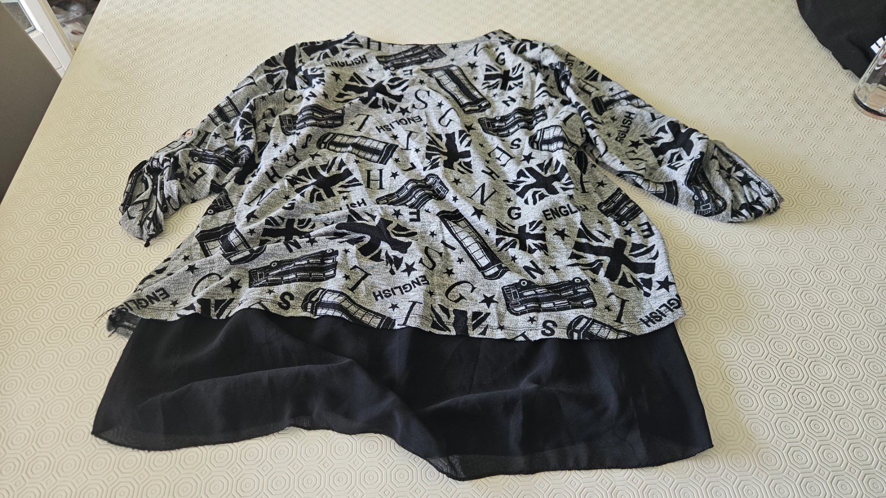 T-shirt: Maglietta "London" tg.XL – Usato da Melano venduto da H-Sara 1