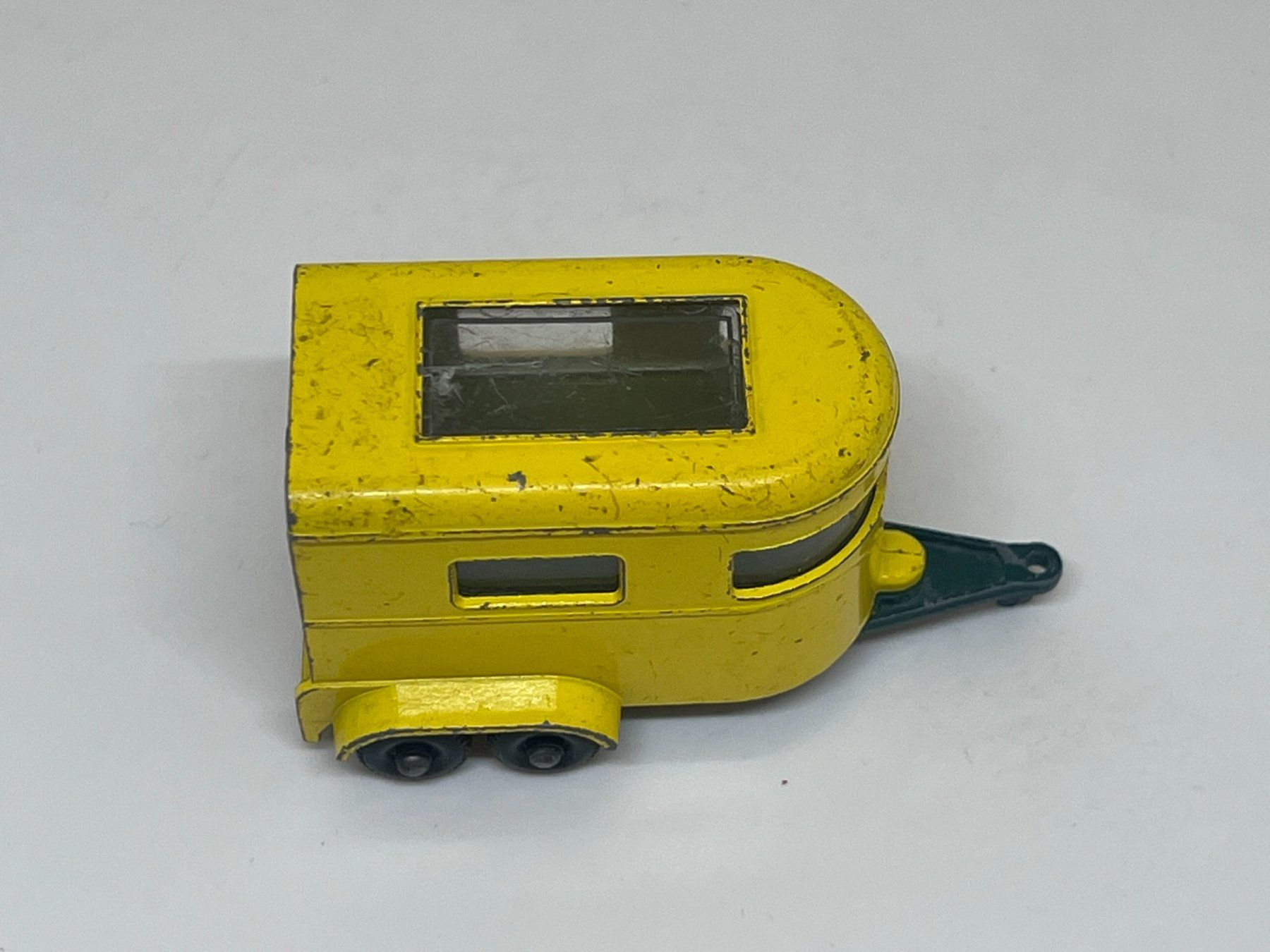 Matchbox Modellini d'auto: Matchbox Pony Trailer #459 – Usato da Wildegg venduto da LaaBoutique 1